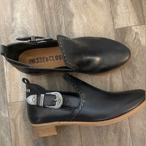 Black western booties size 10